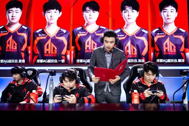 球队往往战